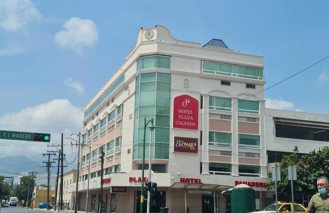 Hotel Plaza Calzada-1